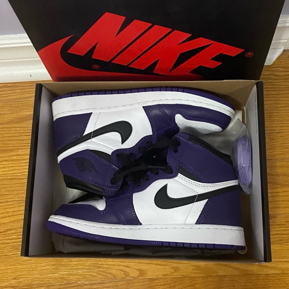 JORDAN 1 RETRO HIGH Court Purple White